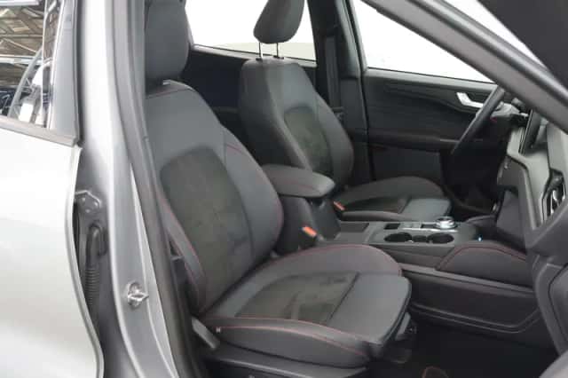 Ford Kuga (2025) thumbnail 10