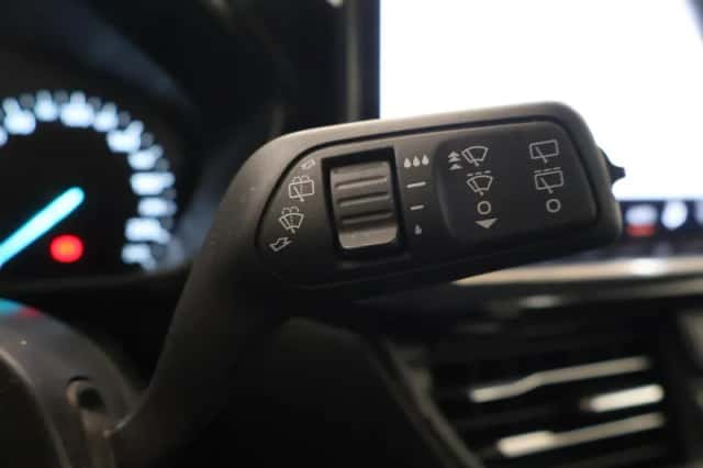 Ford Focus (2023) thumbnail 30