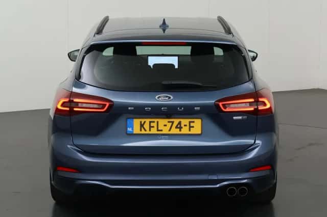 Ford Focus (2023) thumbnail 4