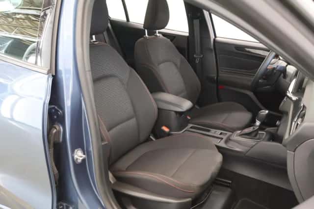 Ford Focus (2023) thumbnail 10