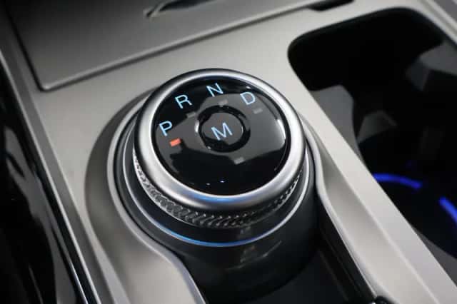 Ford Explorer (2021) thumbnail 26