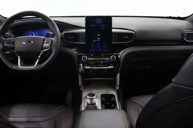 Ford Explorer (2021) thumbnail 8