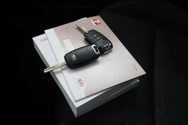 Kia Picanto (2021) thumbnail 20