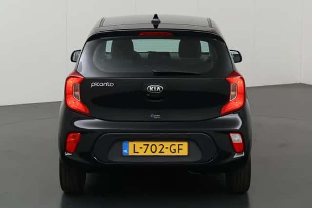 Kia Picanto (2021) thumbnail 4