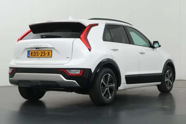 Kia Niro (2026) thumbnail 2