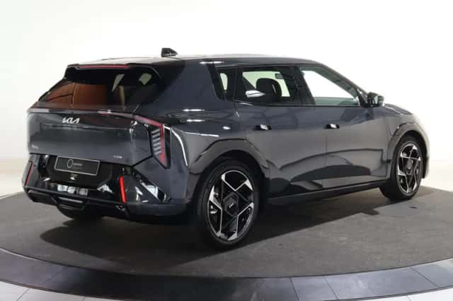 Kia EV4 (2026) thumbnail 2