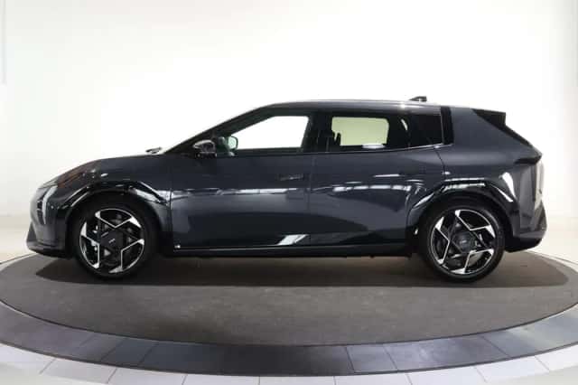 Kia EV4 (2026) thumbnail 5
