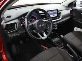 Kia Stonic (2020) thumbnail 7