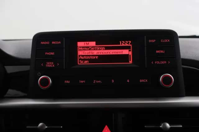 Kia Picanto (2023) thumbnail 17