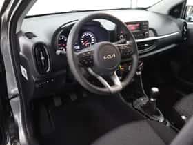 Kia Picanto (2023) thumbnail 7