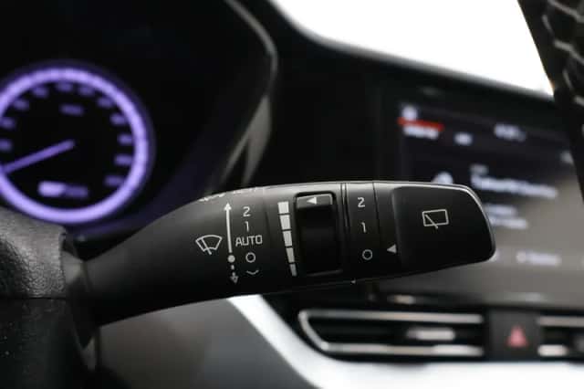 Kia Niro (2020) thumbnail 25