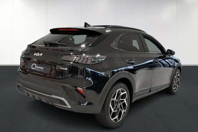 Kia XCeed (2025) thumbnail 2