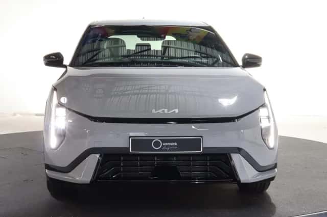 Kia EV4 (2026) thumbnail 3