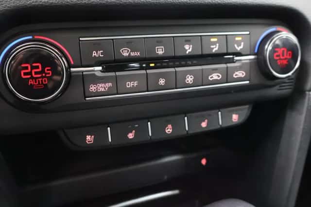 Kia XCeed (2021) thumbnail 21