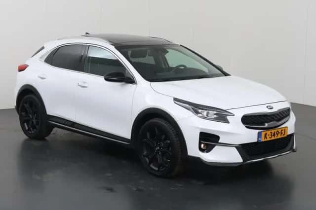 Kia XCeed (2021) thumbnail 23