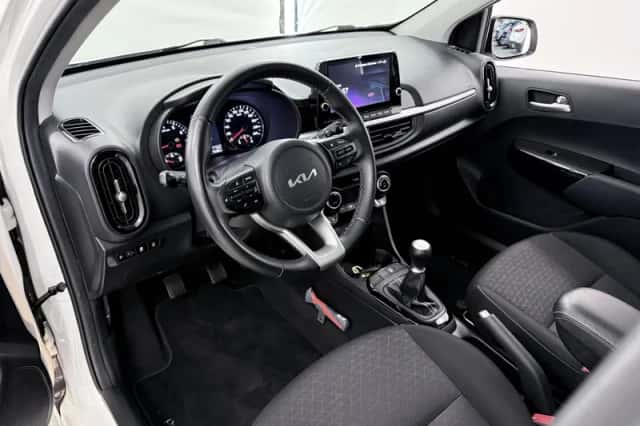 Kia Picanto (2023) thumbnail 7