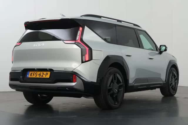 Kia EV9 (2026) thumbnail 2
