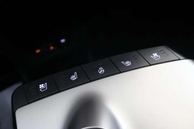 Kia EV6 (2025) thumbnail 25