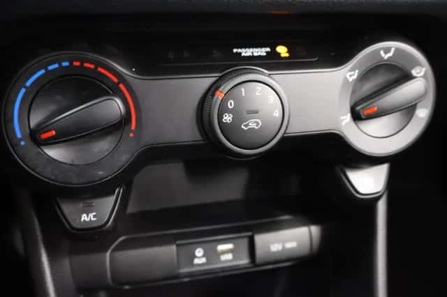 Kia Picanto (2020) thumbnail 17