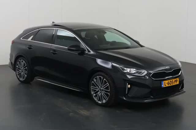 Kia Proceed (2021) thumbnail 23
