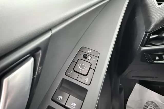 Kia Niro EV (2025) thumbnail 34