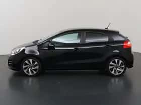 Kia Rio (2017) thumbnail 5