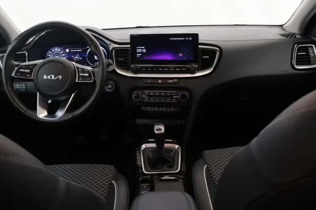 Kia Ceed (2024) thumbnail 8