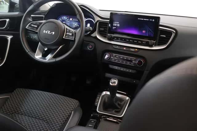Kia Ceed (2024) thumbnail 9