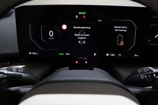 Kia EV4 (2026) thumbnail 16