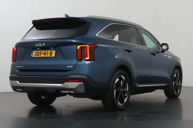 Kia Sorento (2025) thumbnail 2