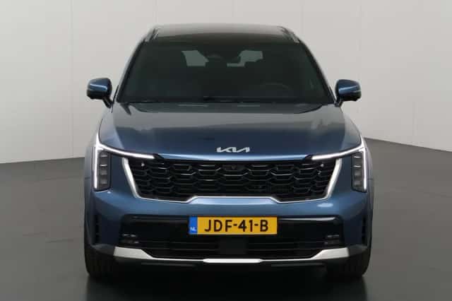 Kia Sorento (2025) thumbnail 3