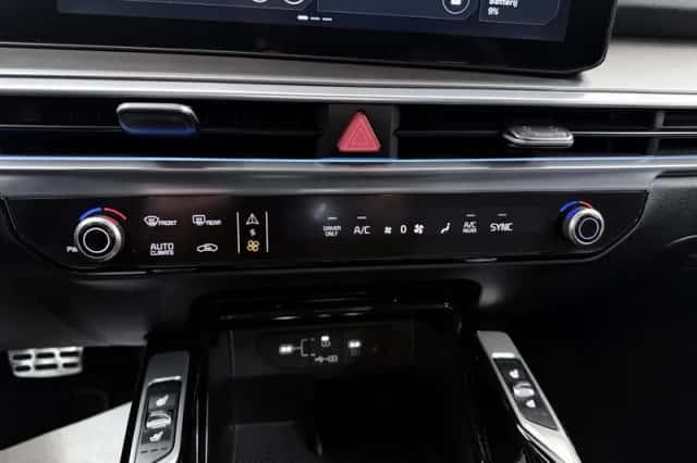 Kia Sorento (2025) thumbnail 21