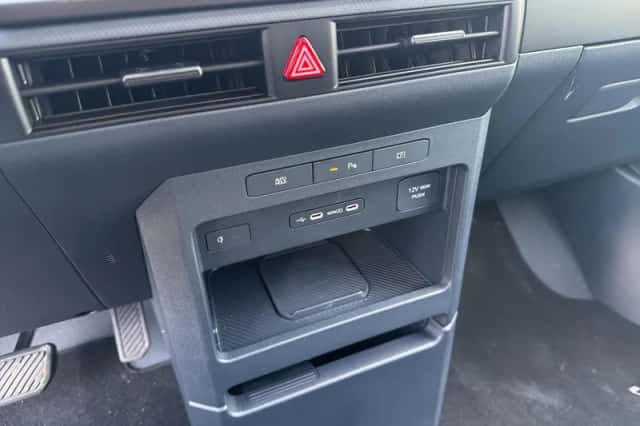 Kia PV5 Passenger (2026) thumbnail 17