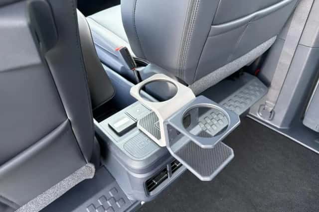 Kia PV5 Passenger (2026) thumbnail 29