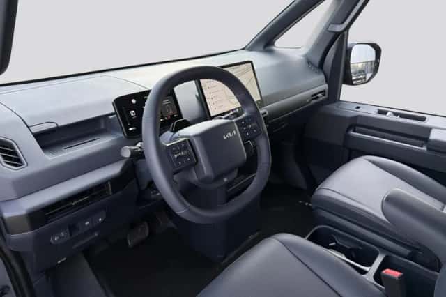 Kia PV5 Passenger (2026) thumbnail 6