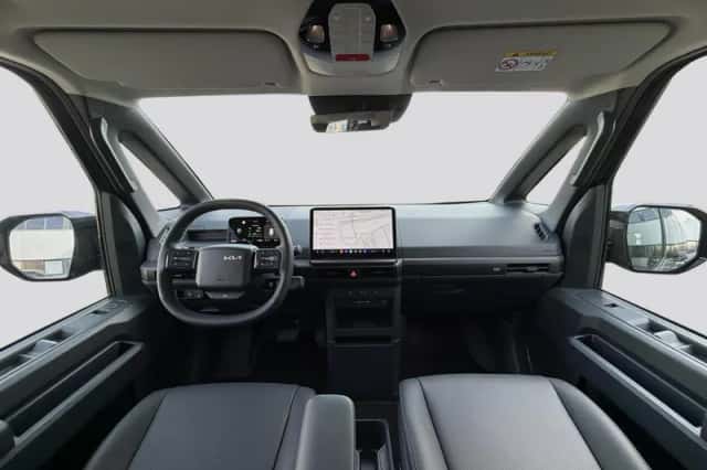 Kia PV5 Passenger (2026) thumbnail 7