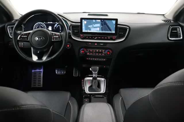 Kia Ceed Sportswagon (2021) thumbnail 8
