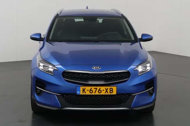 Kia XCeed (2021) thumbnail 3