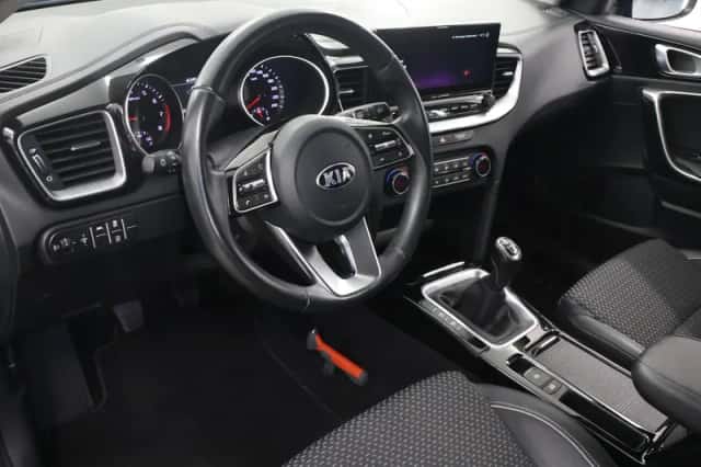 Kia XCeed (2021) thumbnail 7