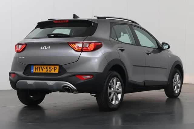 Kia Stonic (2025) thumbnail 2