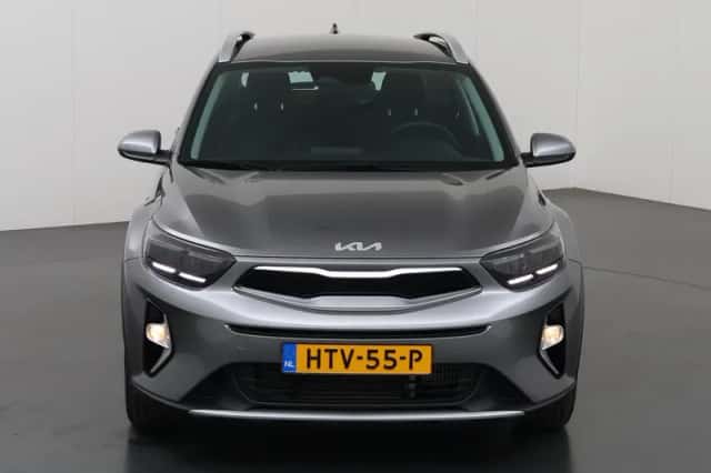 Kia Stonic (2025) thumbnail 3
