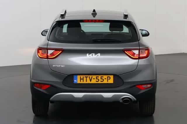 Kia Stonic (2025) thumbnail 4