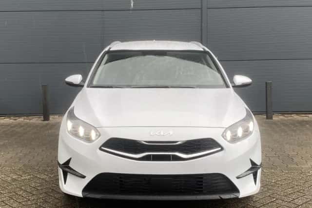 Kia Ceed (2024) thumbnail 12