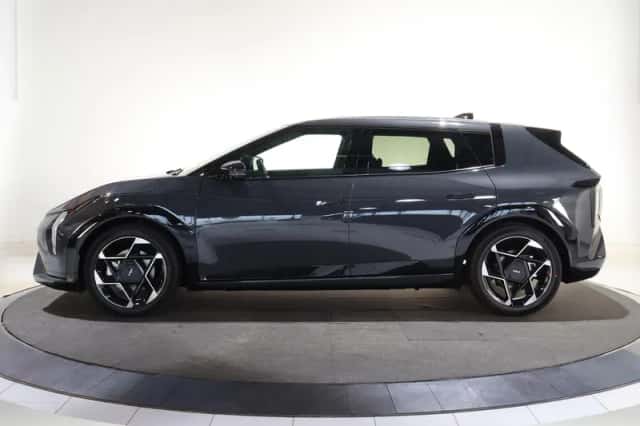 Kia EV4 (2026) thumbnail 5