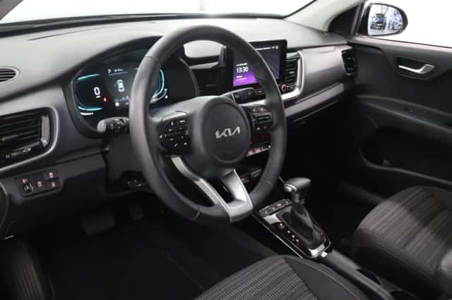 Kia Stonic (2025) thumbnail 7