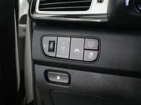 Kia Niro (2019) thumbnail 33