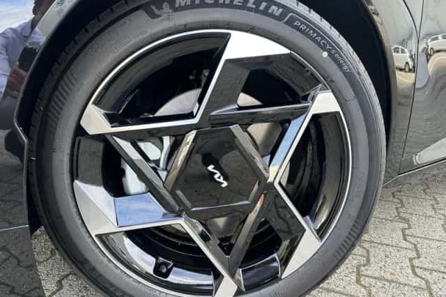 Kia EV4 (2025) thumbnail 17