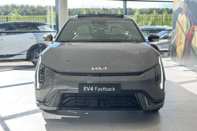 Kia EV4 (2025) thumbnail 2