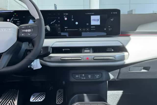 Kia EV4 (2025) thumbnail 11