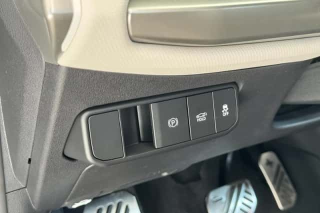 Kia EV4 (2025) thumbnail 18